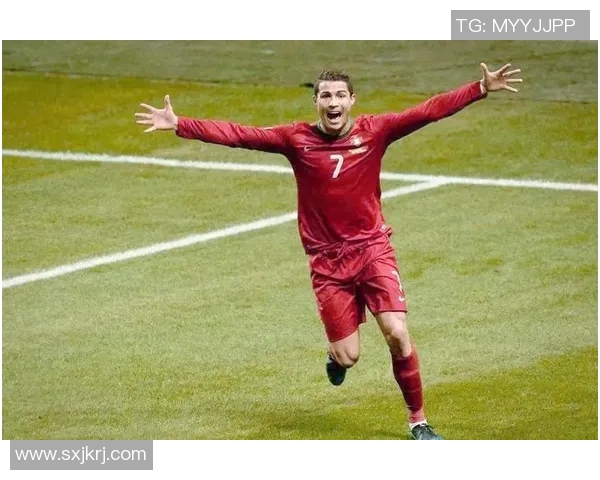 足球明星展现温和性格背后的故事与魅力解析 足球明星展现温和性格背后的故事与魅力解析