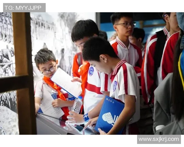 上海足球队以74分领跑世界杯积分榜展现强大实力与团队合作精神 上海足球队以74分领跑世界杯积分榜展现强大实力与团队合作精神