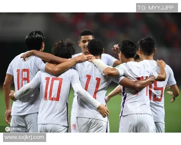 动漫世界中的足球明星们如何激励年轻球迷追逐梦想与激情